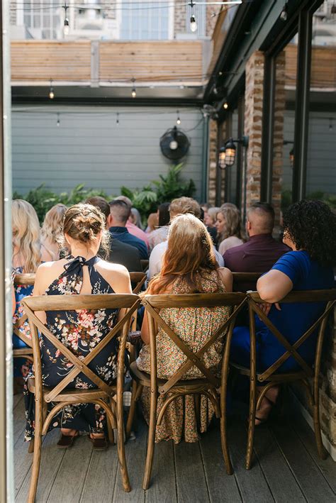 poogan's courtyard photos